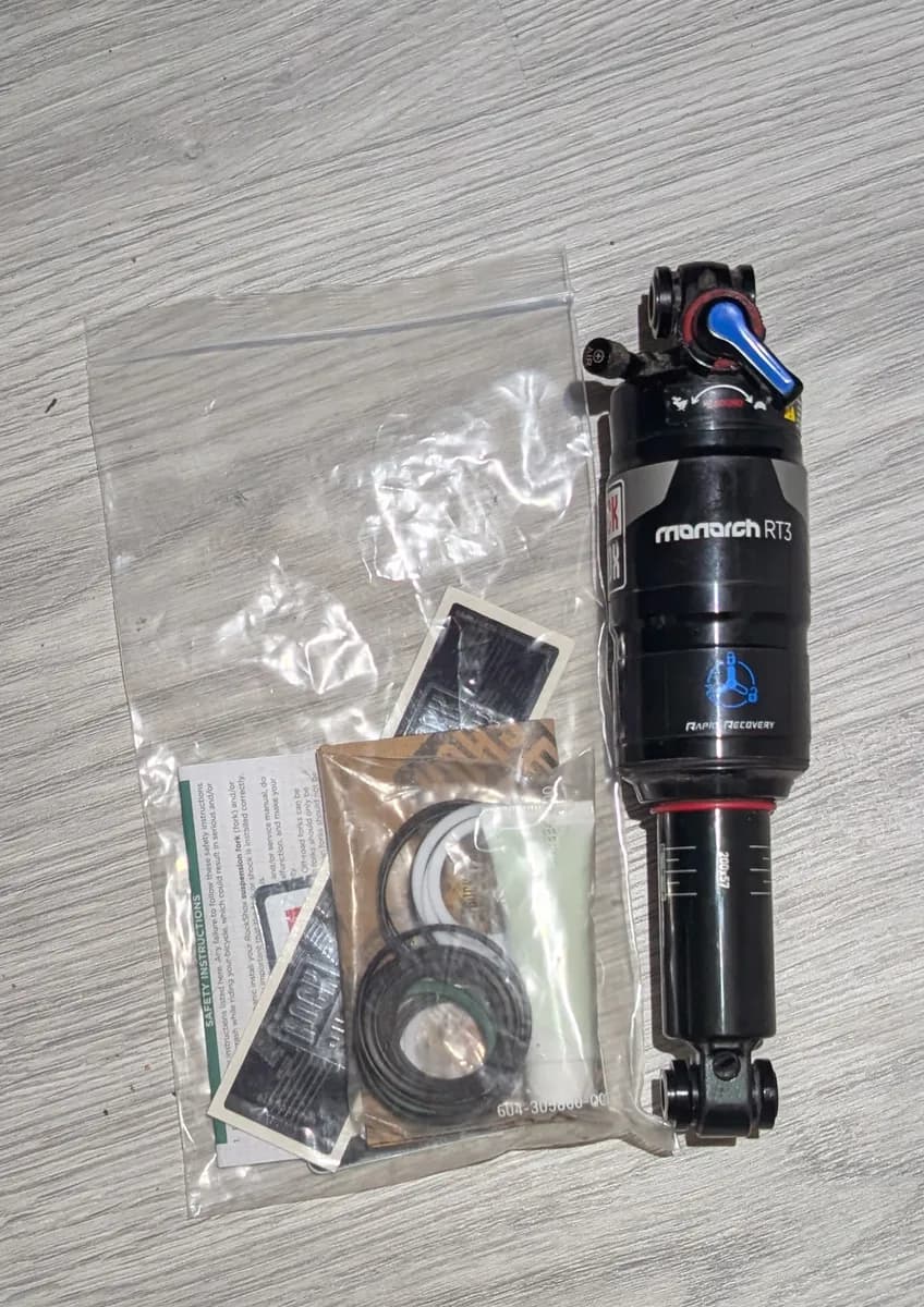 RockShox Monarch RT3 DebonAir 200×57