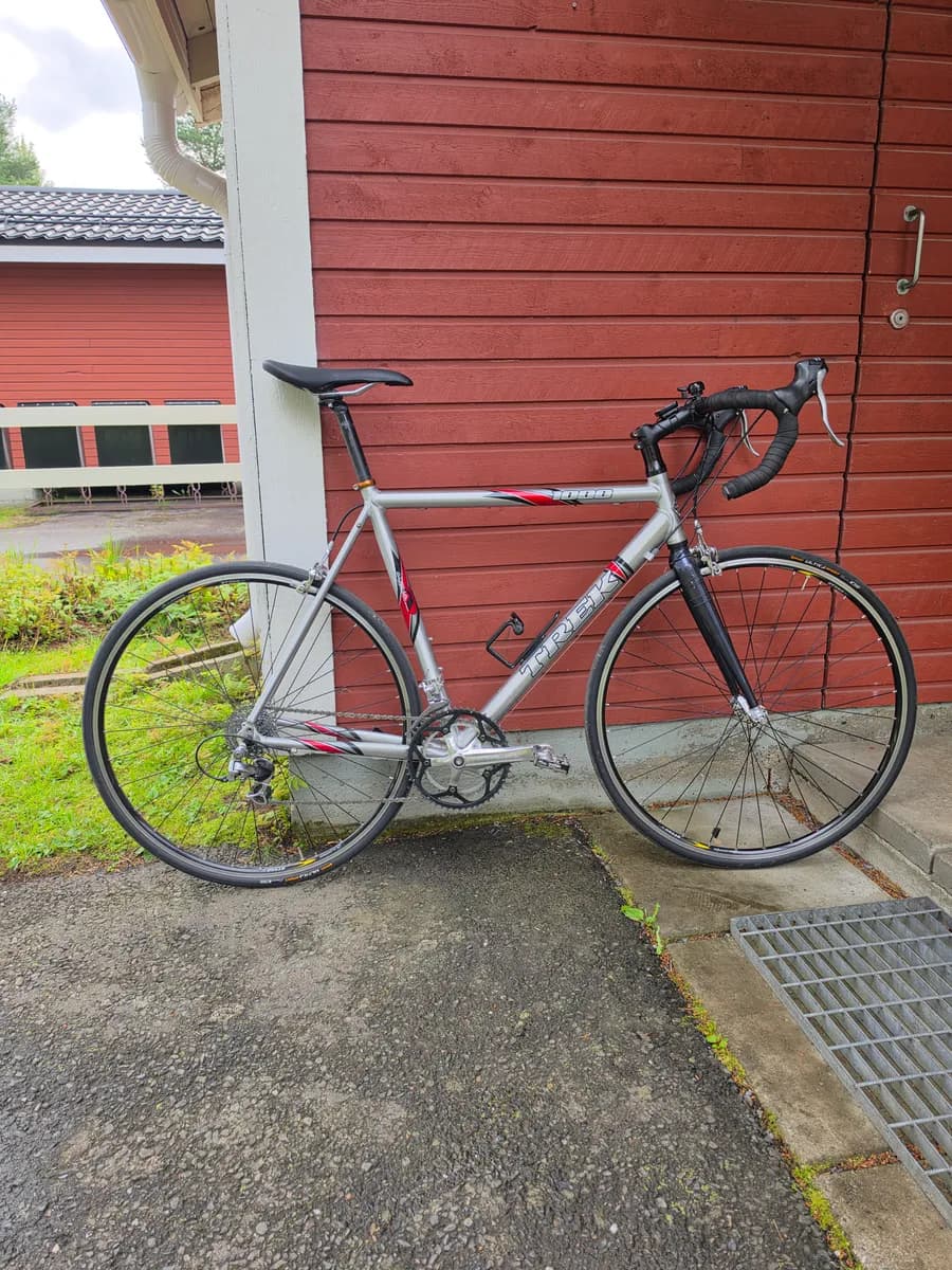 Trek 1000