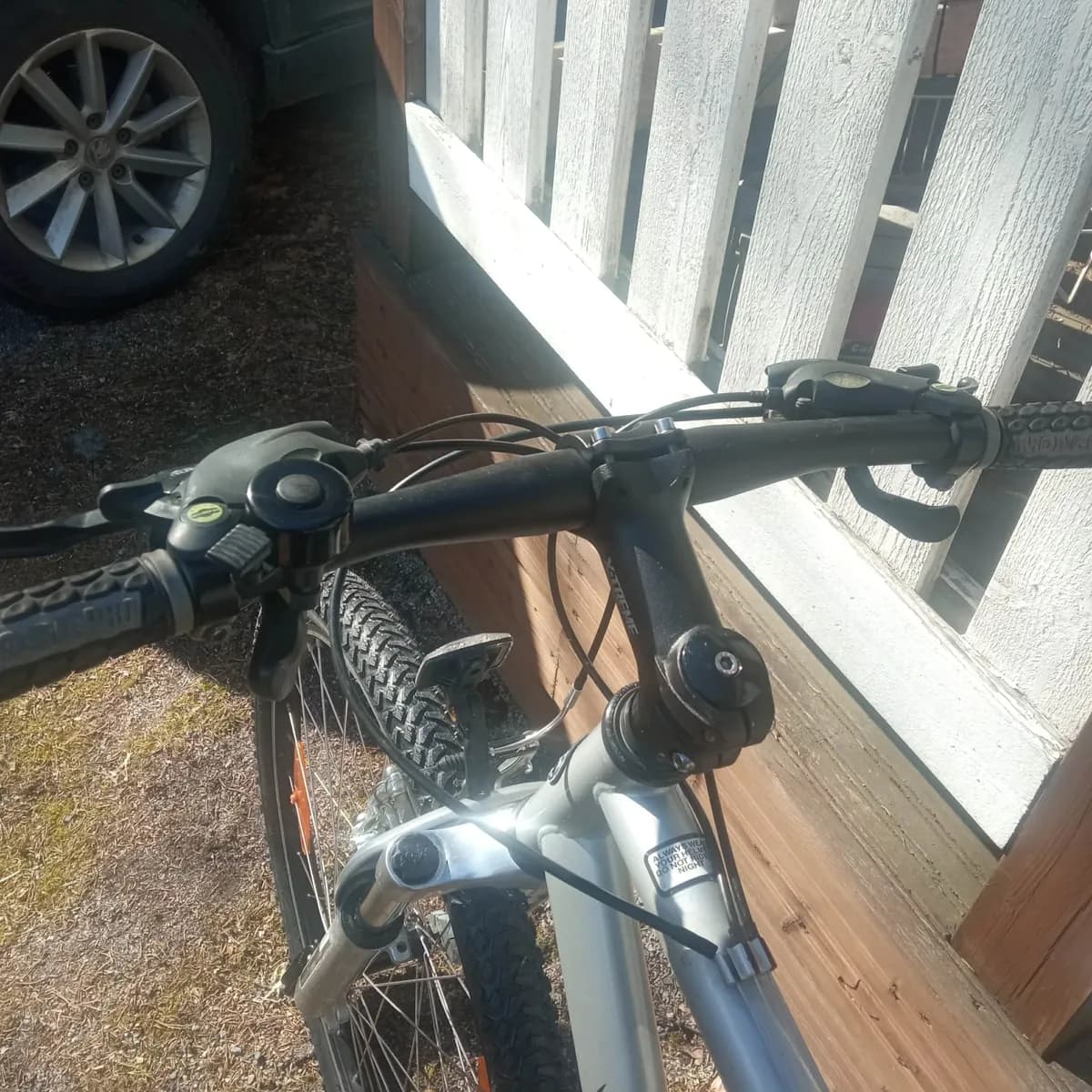 Mongoose maastopyörä