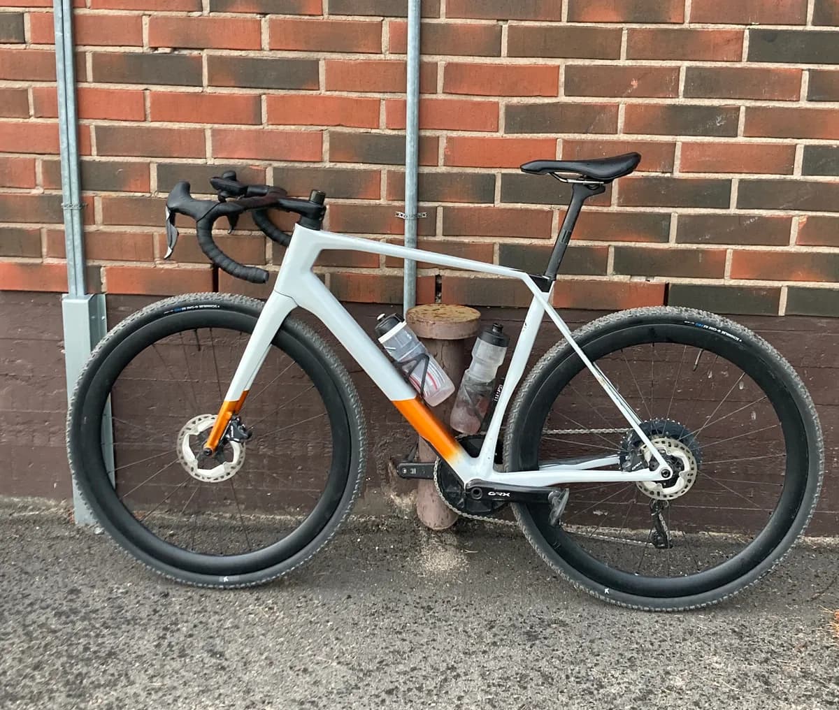 Superior X-Road Team Issue Di2