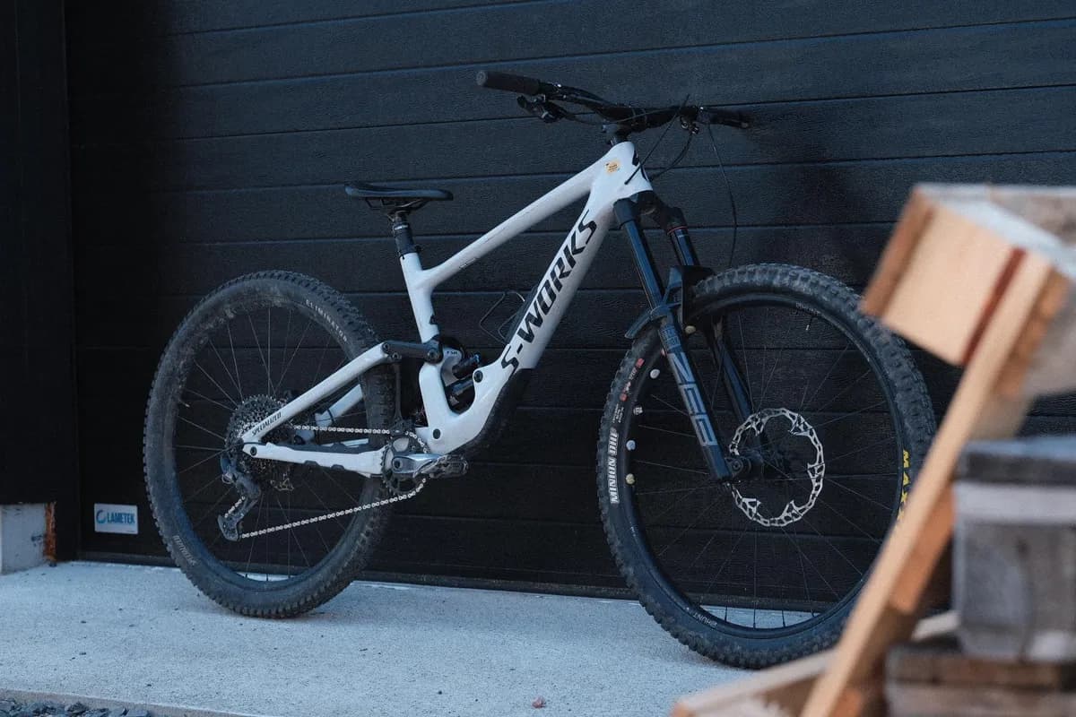 Specialized Enduro (S-Works runko) S4