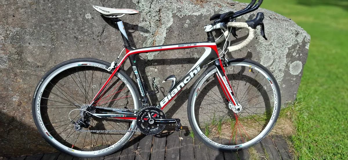 Bianchi Sempre täyshiilikuitu