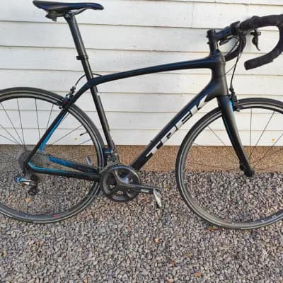 Ultegra Di2 sähkövaihteet, hiilikuitu runko, rento ajoasento,28mm Bontrager hard core lite renkaat, vuosimalli 2017 hyväkuntoinen.