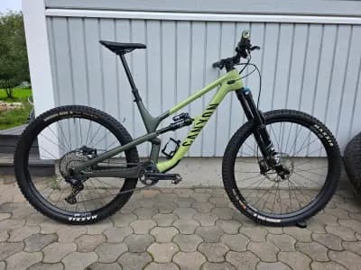 Canyon Spectral 29 CF7