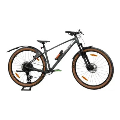 Trek Marlin 7 - käytetty etujousitettu maastopyörä