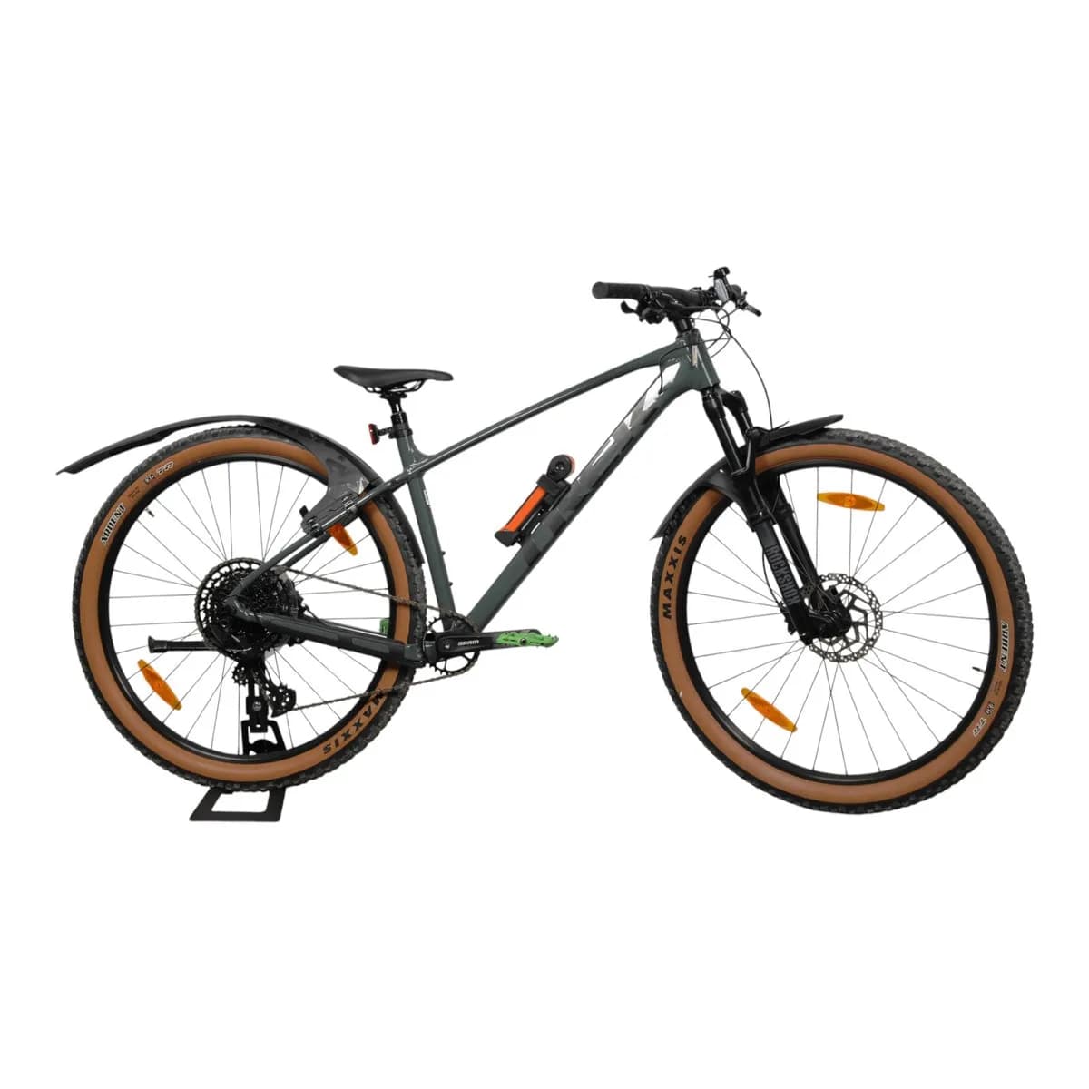 Trek Marlin 7 - käytetty etujousitettu maastopyörä