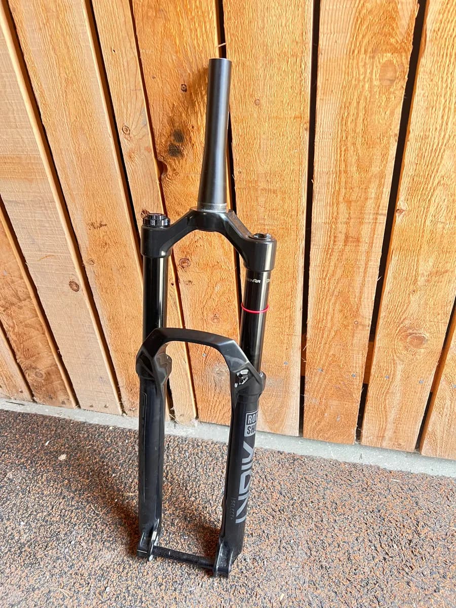 RS Lyrik Select+ 150mm 29” Ajamaton