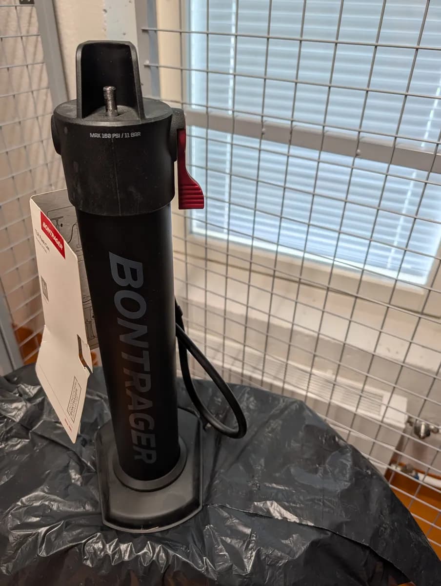 Bontrager TLR flash can ( napsautin )