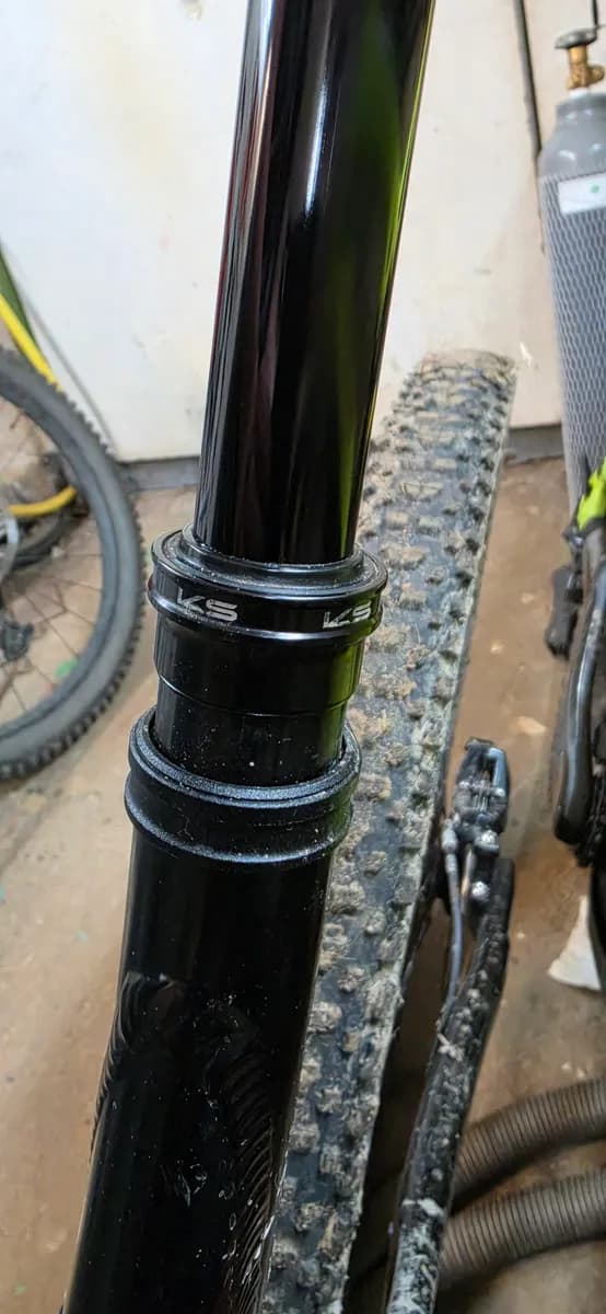 Hissitolppa KindShock