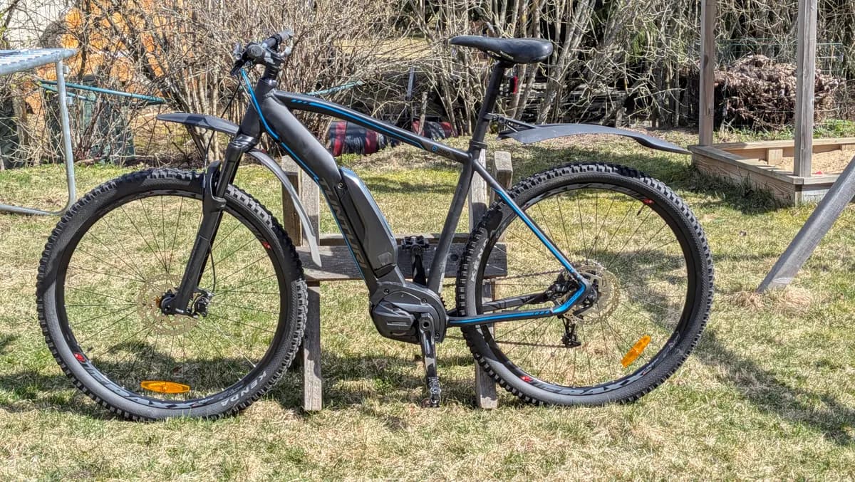 Tunturi E290 (1801km ajettu, 23 lataussykliä, juuri huollettu, ketjut ja takapakka uusittu)