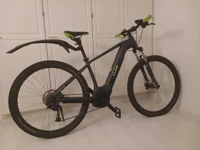 Cube Reaction Hybrid Performance 500 