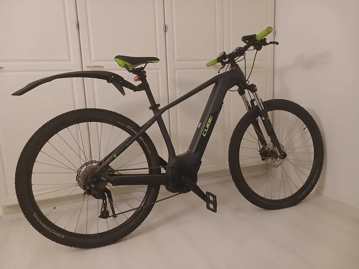 Cube Reaction Hybrid Performance 500 