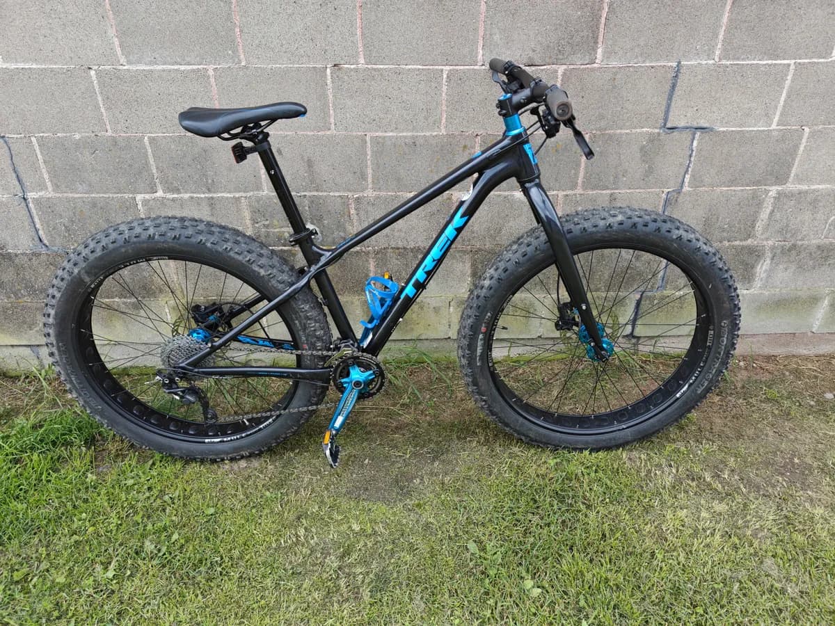 Trek Farley 6