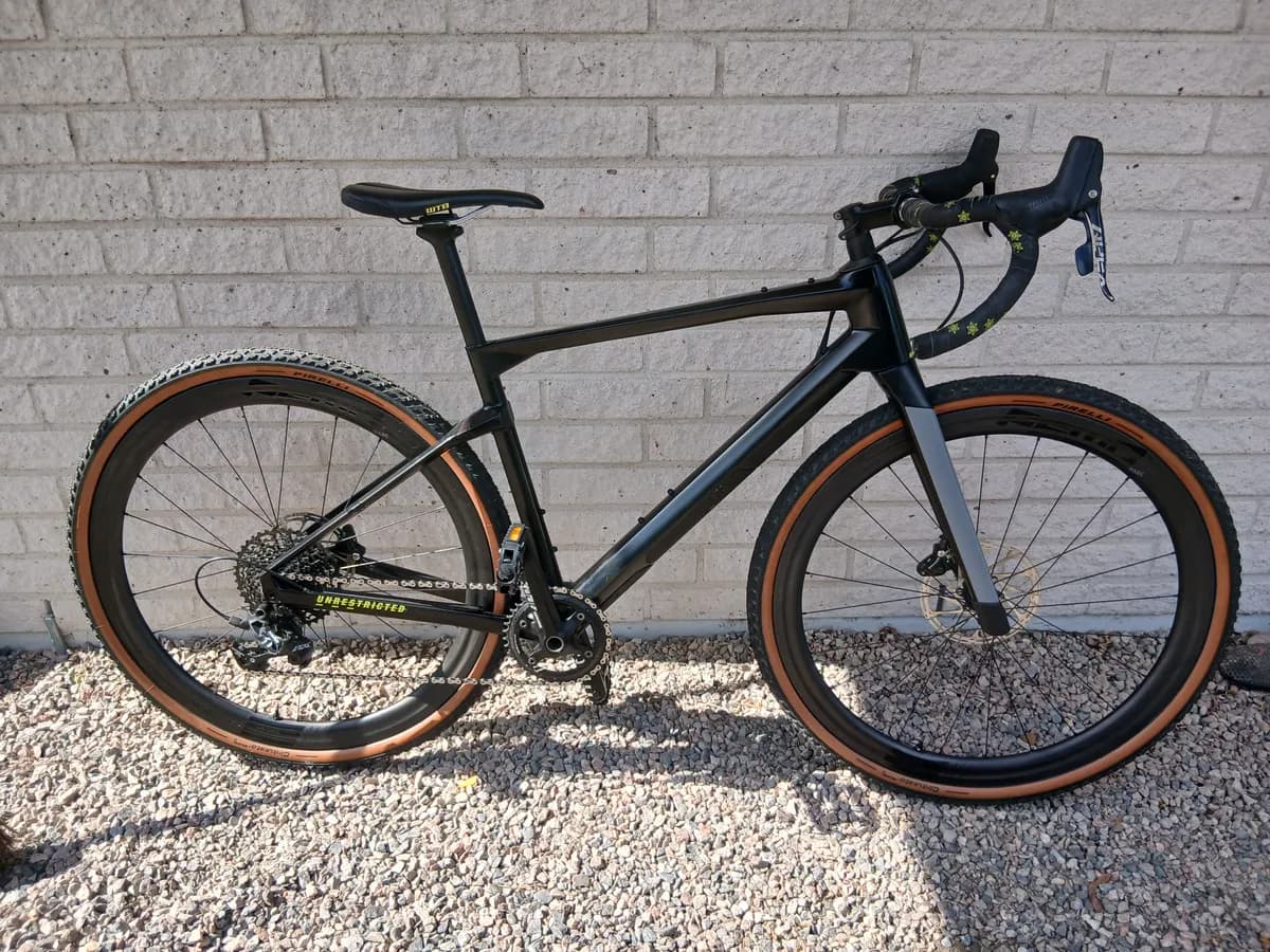 BMC Urs gravel kuitukiekoilla 