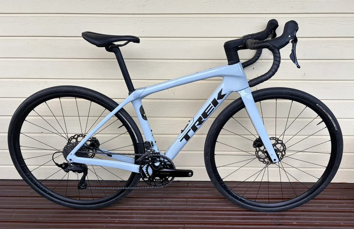 Trek Domane SL5 gen 4 endurance hiilikuitu