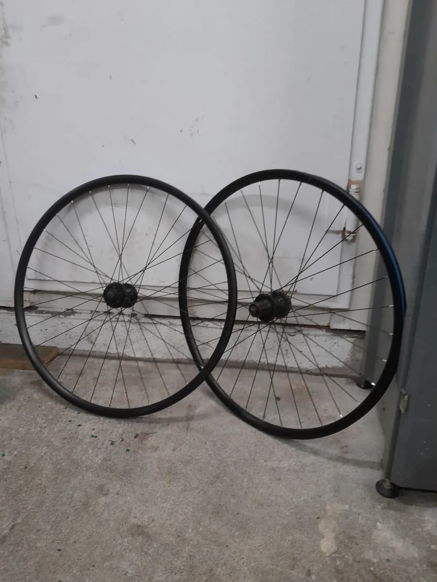 28" kiekot