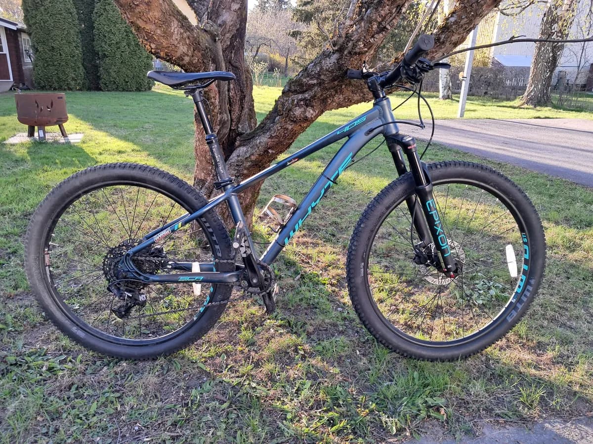 Whyte 405