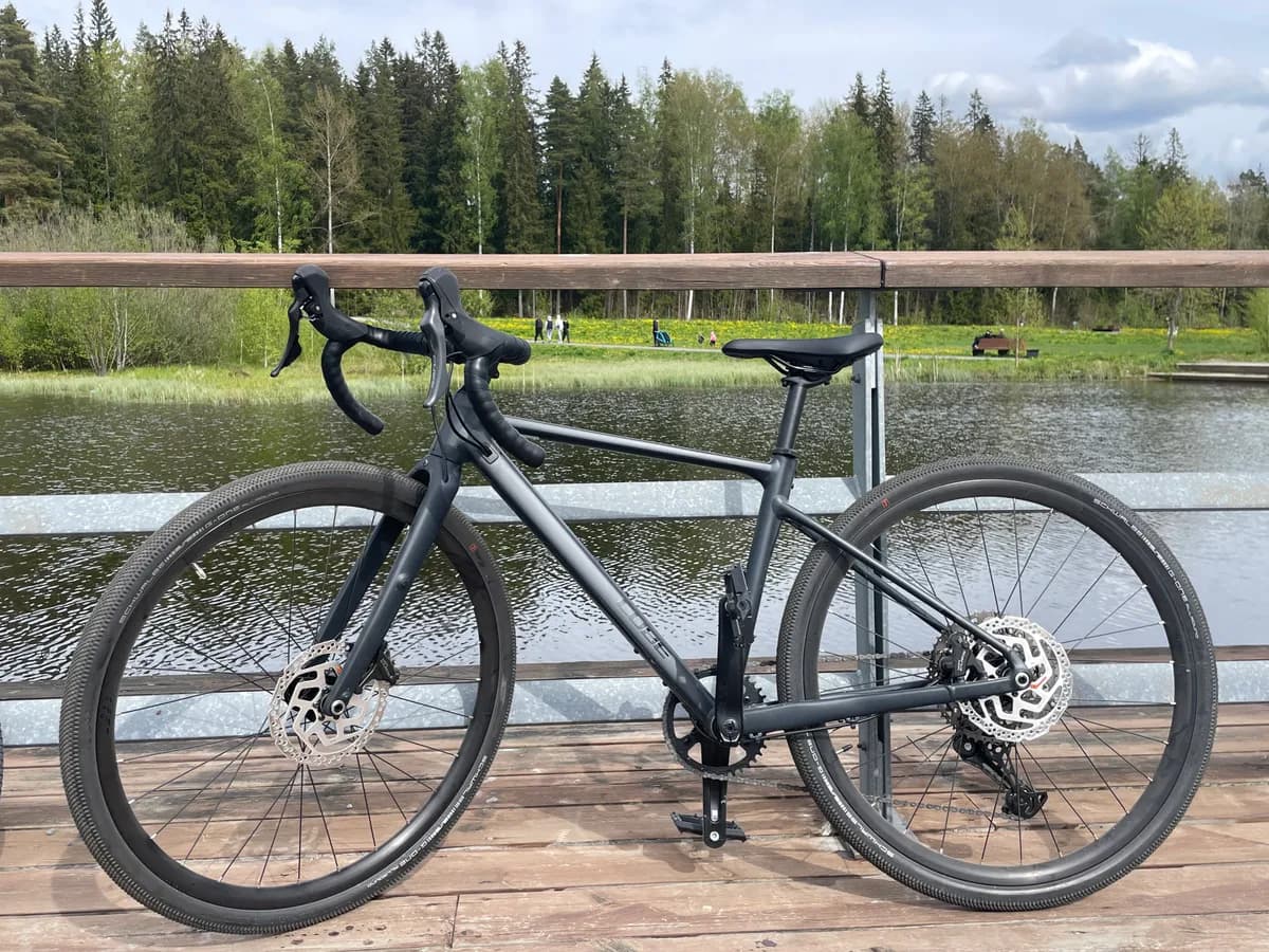 Cube nuroad pro gravel pyörä