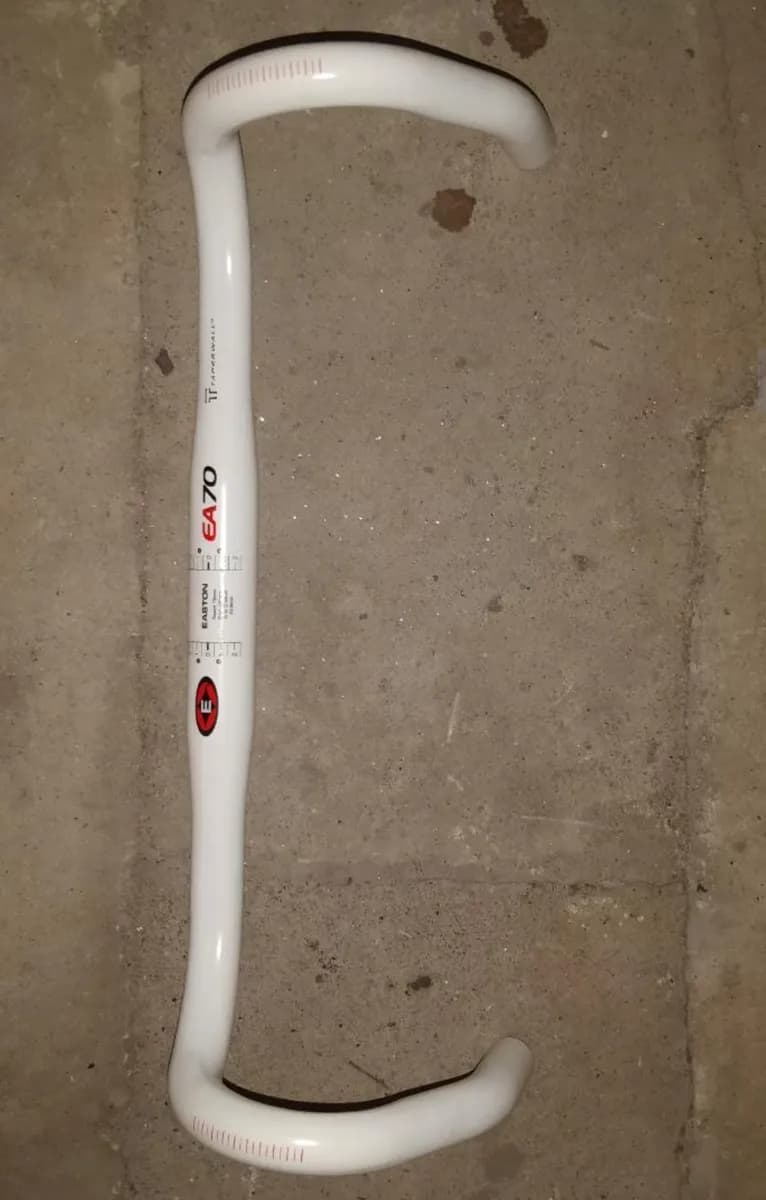 Easton EA70 44 cm maantietanko