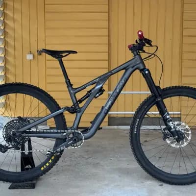 Specialized Stumpjumper EVO Alloy Comp 2023, koko S3/M