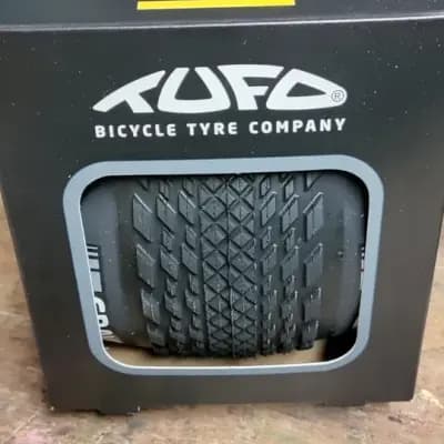 Tufo thundero HD 44-622 musta 2kpl.