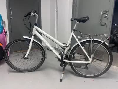 Insera Canyon hybrid/city bicycle