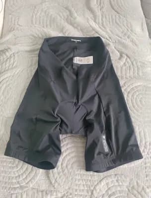 Uudet pyöräilyshortsit Endura 6 Panel Black