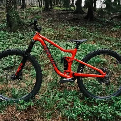 Devinci Troy 29 täysjousto 1300e, M, Vantaa