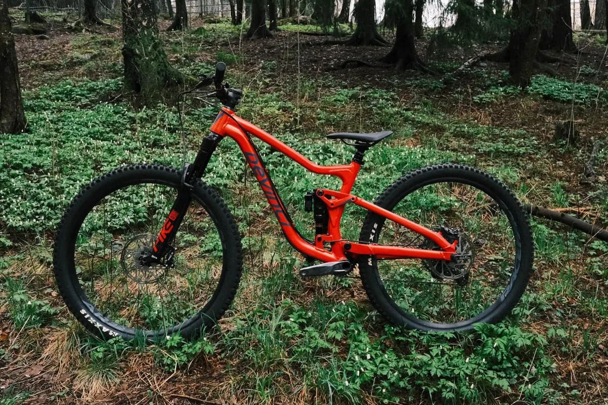 Devinci Troy 29 täysjousto 1300e, M, Vantaa