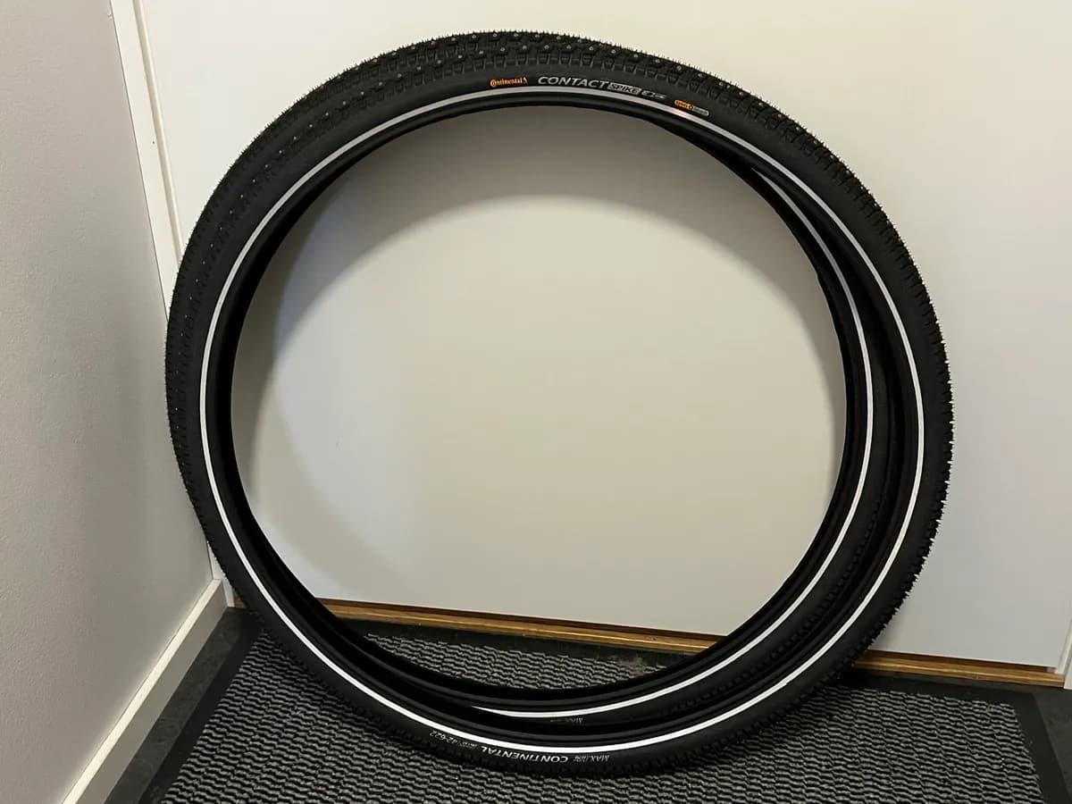 Continental contact spike 240 